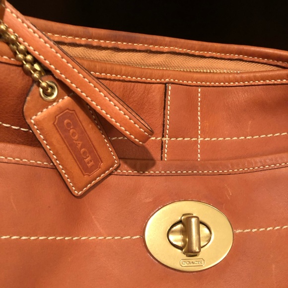 Like New Coach leather purse - Picture 8 of 12